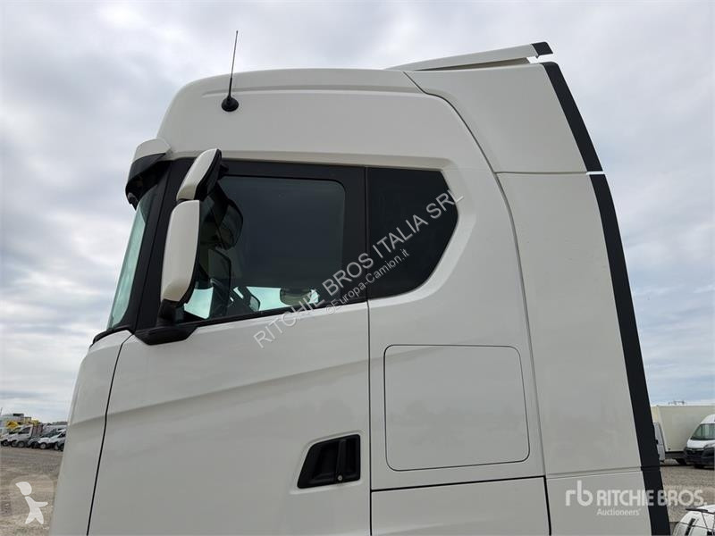 Cap tractor Scania Super 460S 4x2 S/A Sleeper...