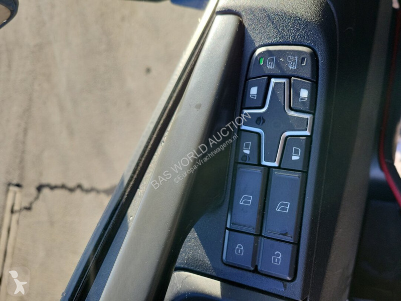 Ciągnik siodłowy Volvo 500