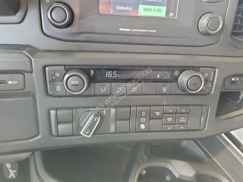 Ciągnik siodłowy Scania 450