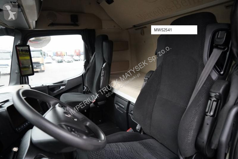 Тягач Mercedes ACTROS 1845