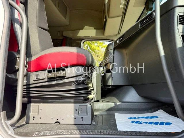 Cabeza tractora Volvo 460 Globetrotter / ADR /...