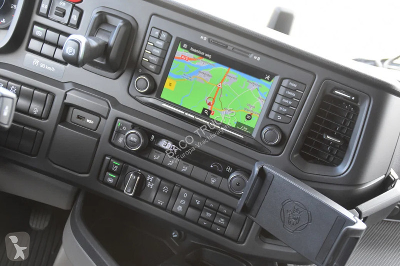 Traktor Scania NGS 6x4 + HMF 2320K-RCS (8x) -...