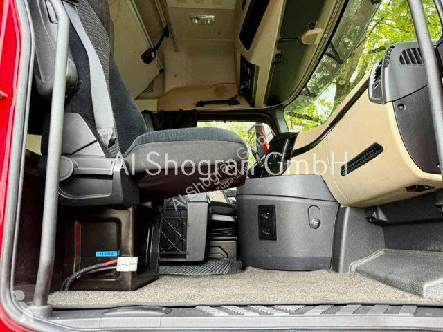 Влекач Mercedes 1845 Big Space/Standklima/Euro6