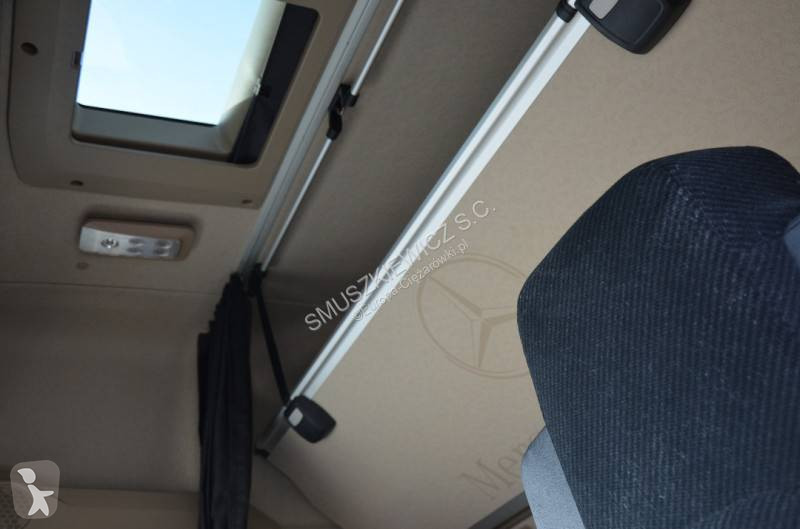 جرار Mercedes