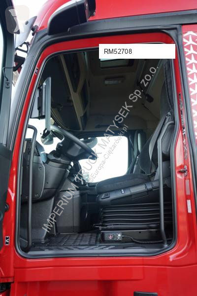 Tahač Mercedes ACTROS L 1845