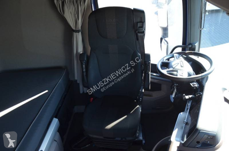 DAF 530 tractor unit