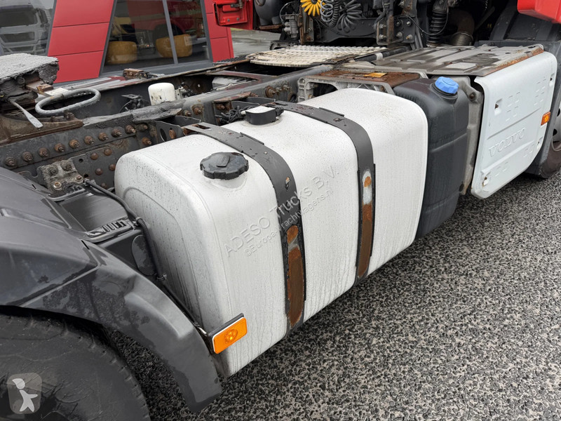 Volvo FM 330  Truck tractor unit