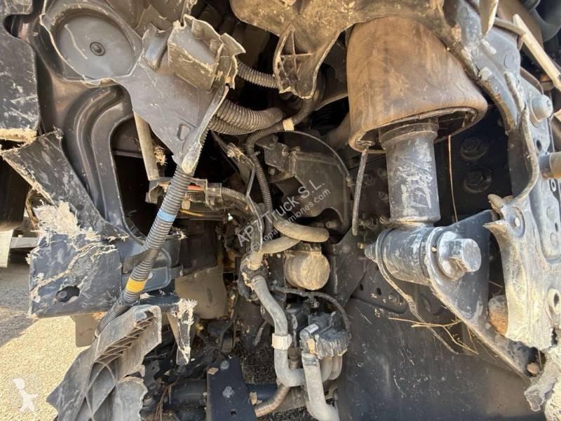 Iveco 490 tractor unit