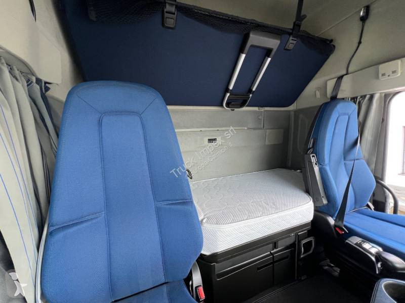 Tahač Volvo 500 Globetrotter XL