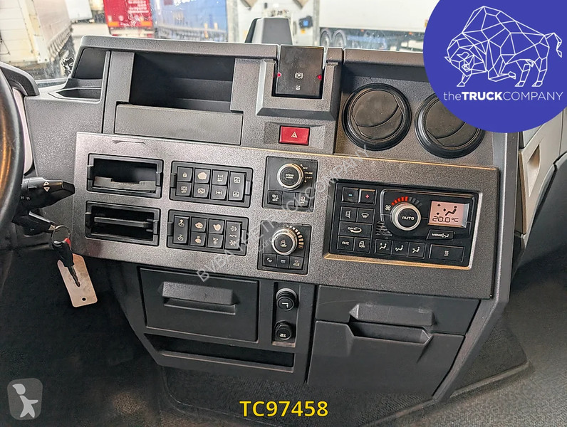 Traktor Renault T 520