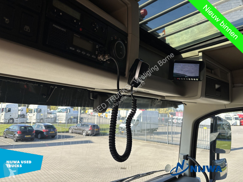 Volvo 460 4x2 Full air + Alcoa's tractor unit