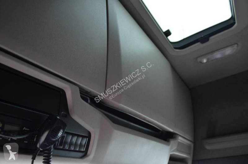 Scania 450 tractor unit