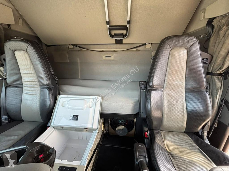 Tahač Volvo 500 6x2 GLOBE XL / HYDRAULICS