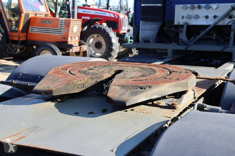 Traktor Volvo 460 Globetrotter