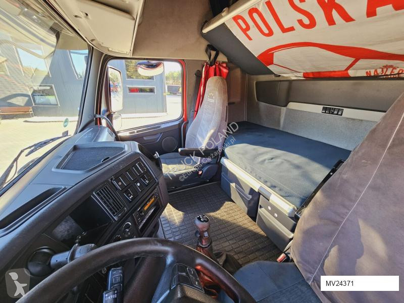 Tahač Volvo XXL MANUAL 420 EURO 5 2011 r MEGA...