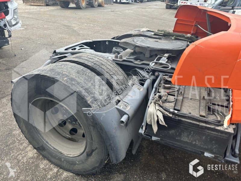 Trattore Stradale DAF 480