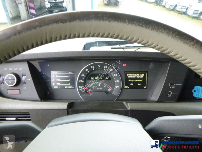 Traktor Volvo 8X4 Euro 6 / 150000 kg