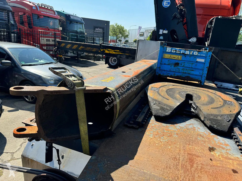 Traktor Scania R560 V8 8X2 + EFFER CRANE 1550...