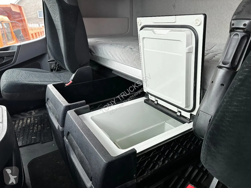 Trekker Mercedes AROCS 3 8X4 Tractor-unit...