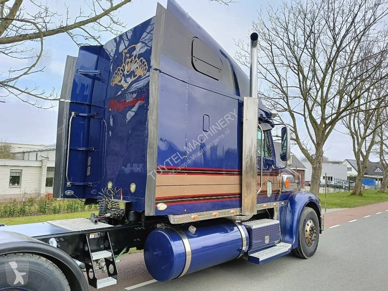 Traktor Freightliner 500 hp caterpillar truck...
