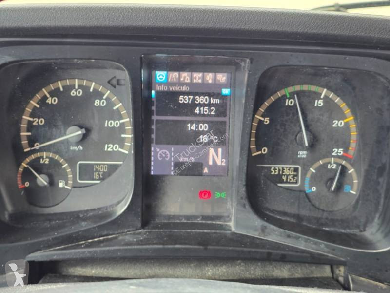 Tracteur Mercedes 2663