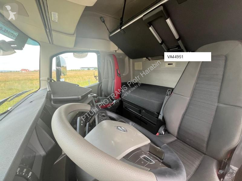 Tahač Volvo FH500 / 2021 / NISKI PRZEB / LEKKI...