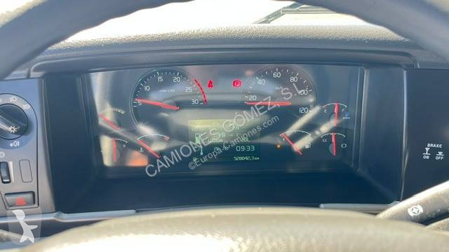 جرار Volvo
