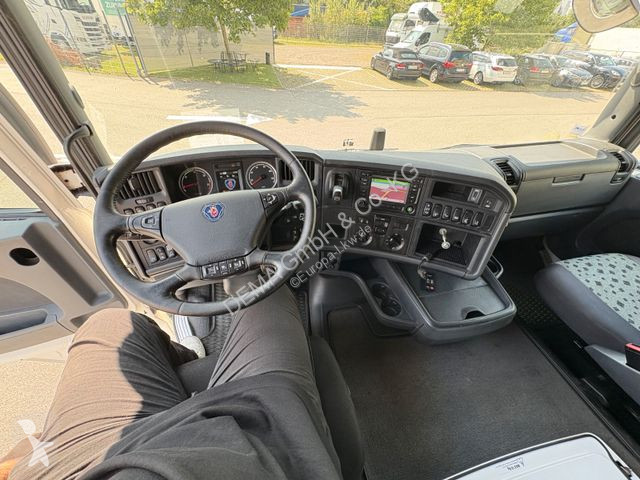 Traktor Scania...