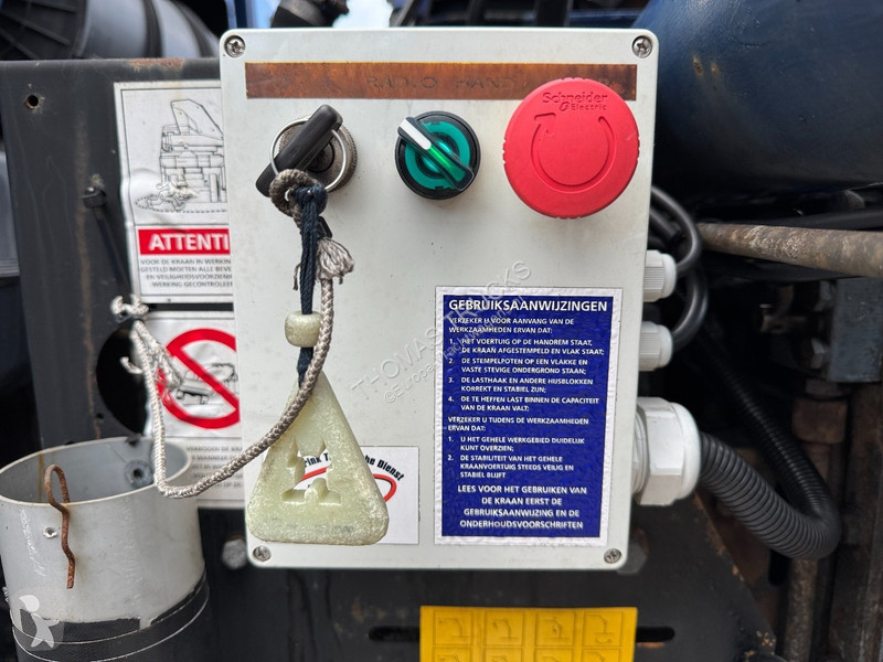 Tractor MAN 18.310, Crane Pesci SE155N/4,...