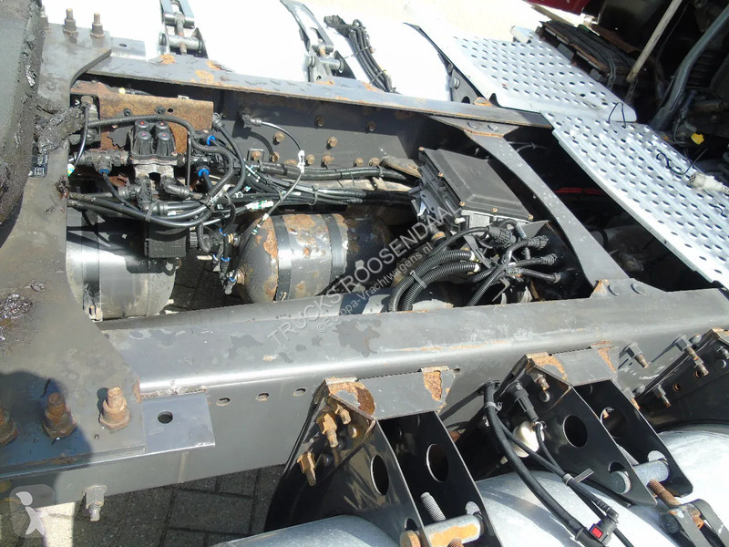 Tahač Volvo FH  + XL CABINE + EURO 5 + 6x IN STOCK