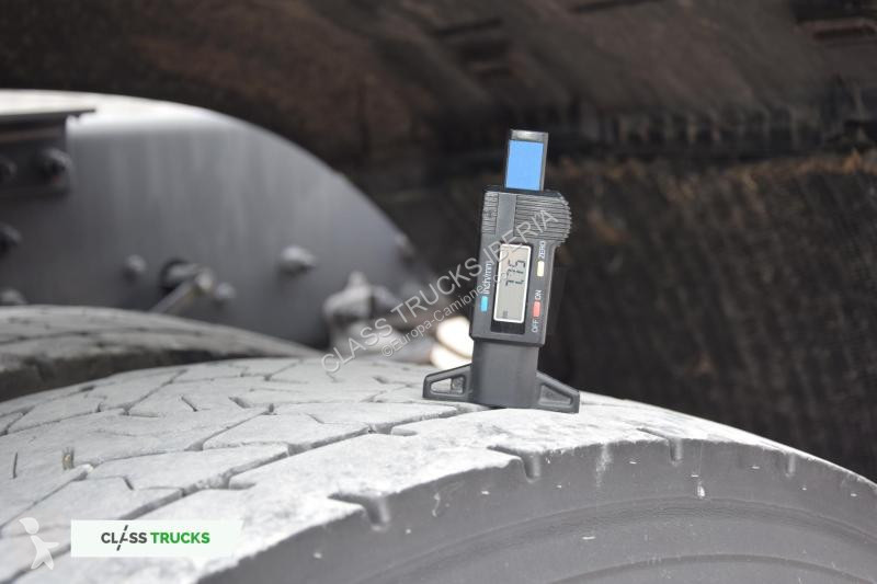 Traktor Volvo 500 Globetrotter XL