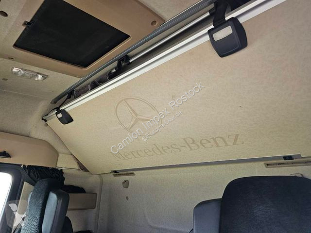 Traktor Mercedes 1843 LL mit Hubsattelkupplung...