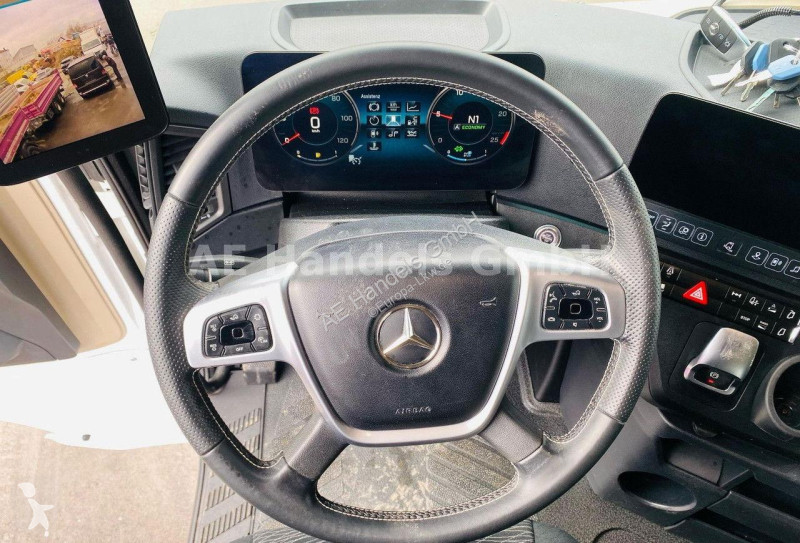 Tahač Mercedes 1853
