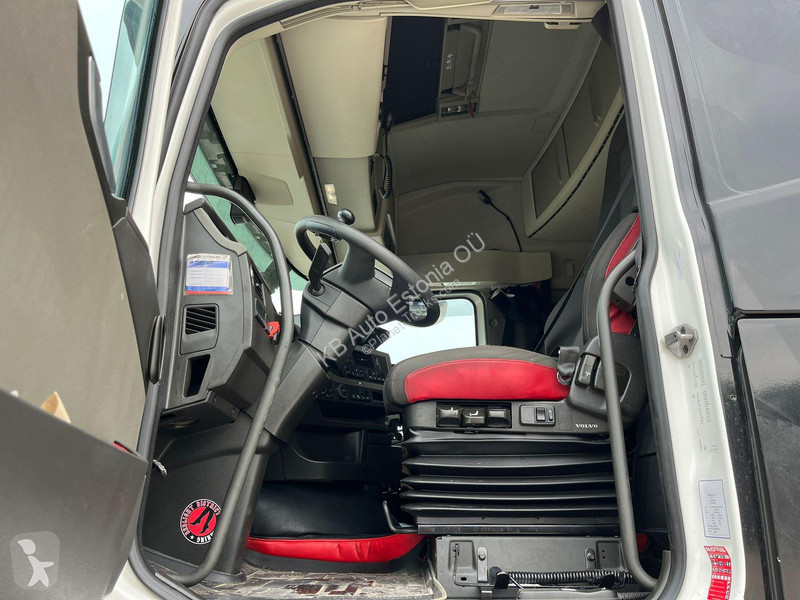 Tahač Volvo 500 6x4 TANDEM AXLE LIFT