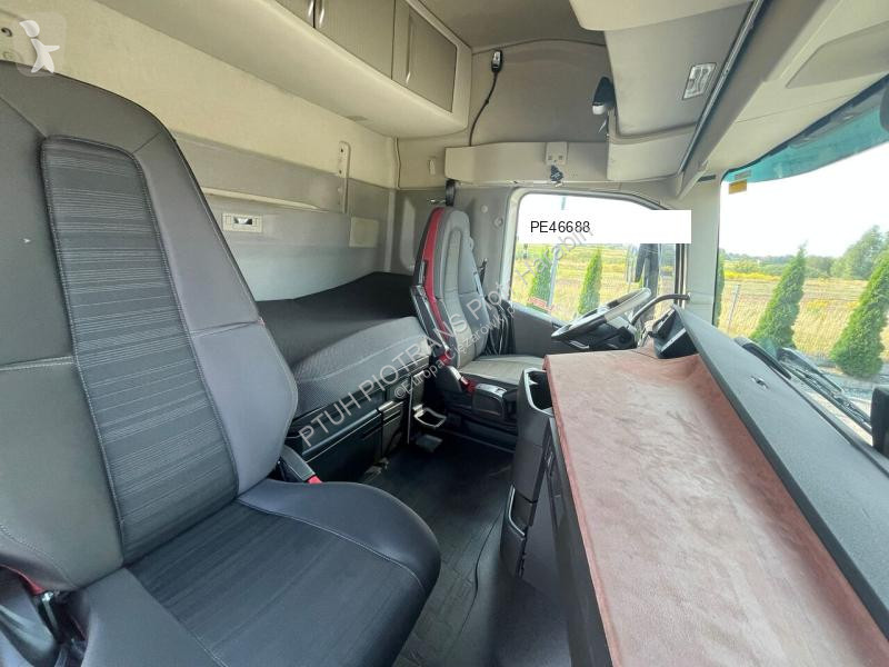 Cap tractor Volvo FH500 GLOBETROTTER / AUTOMAT...