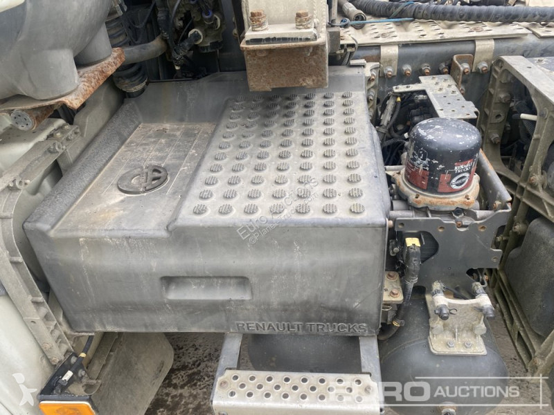 Traktor Renault C520