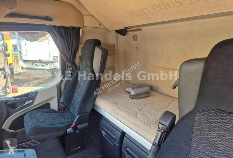 Traktor Mercedes 1848