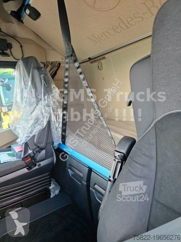 Trekker Mercedes 1842 / NEU - 0KM / Mega / Unfall