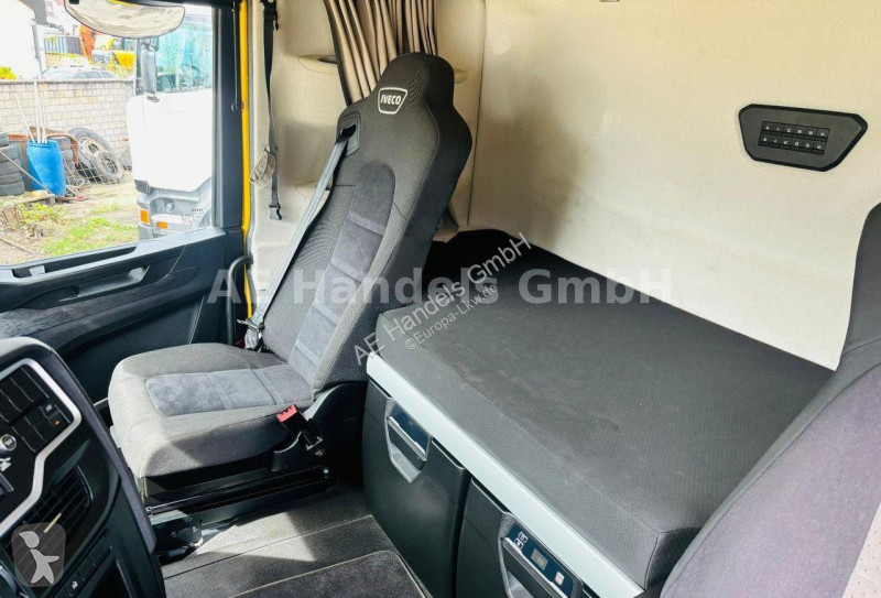 Traktor Iveco S-WAY 460