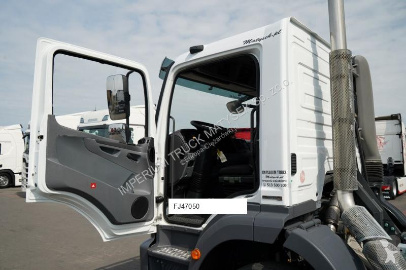 Traktor Mercedes AXOR 1829