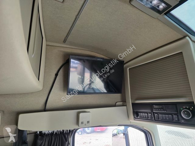 Tahač Volvo / Retarder / Standklima / TV / 6D