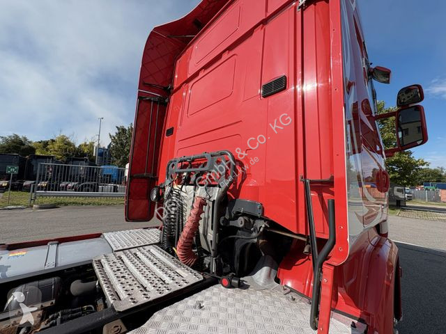 Traktor Scania...
