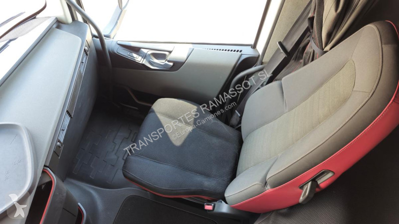 Traktor Volvo 500 Globetrotter