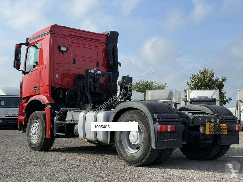 Traktor Mercedes