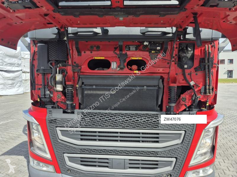 Cap tractor Volvo FH500