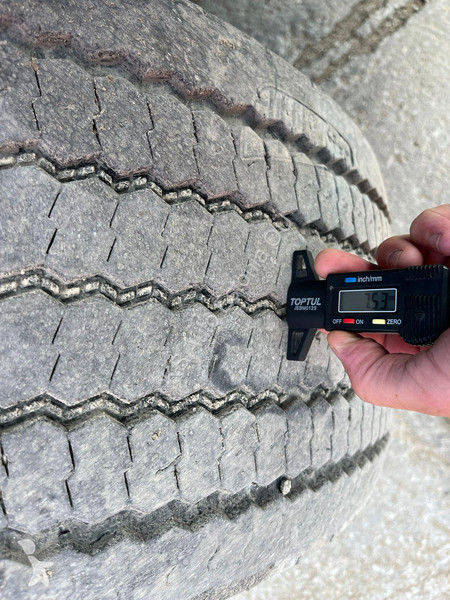 Tratores Volvo 750 6x4 GCW 90 ton / RETARDER