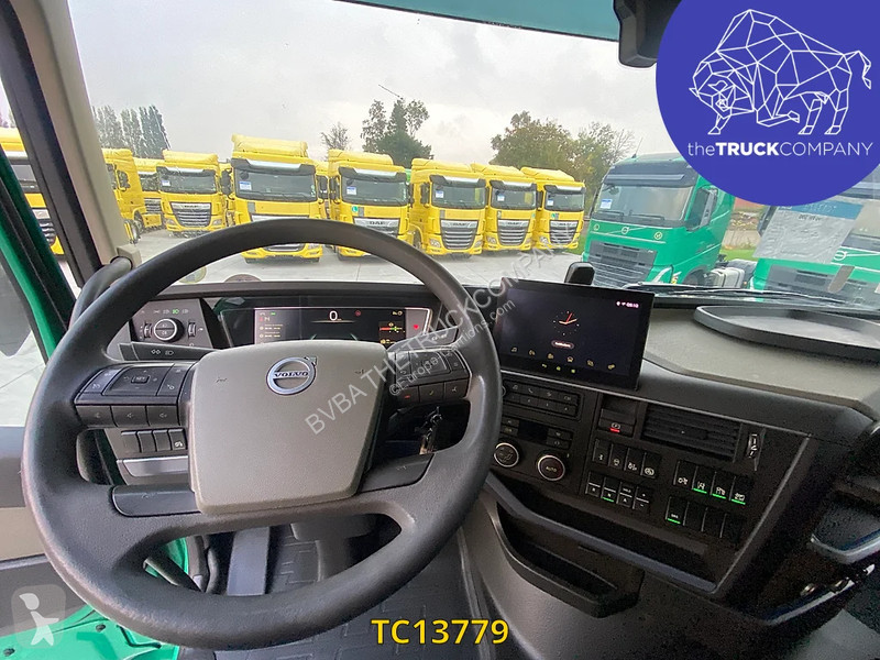 جرار Volvo 500