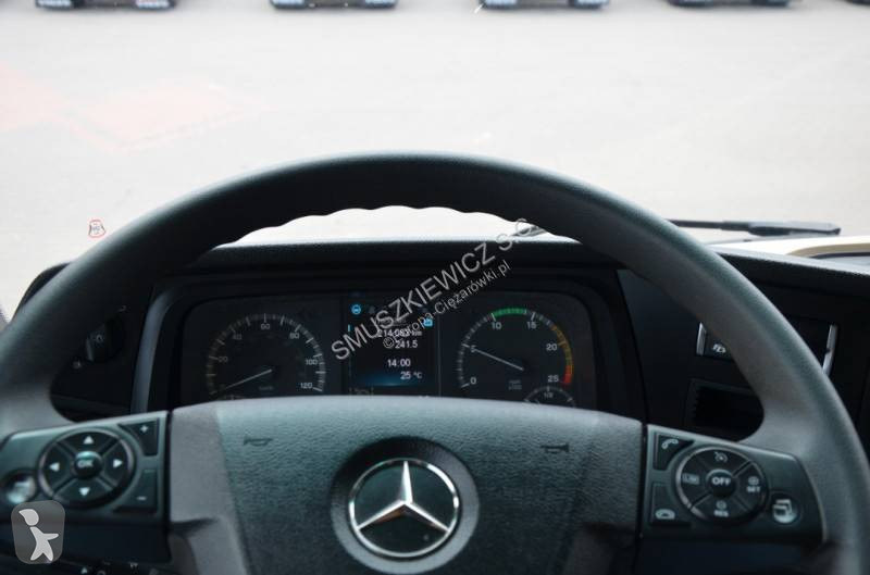 جرار Mercedes