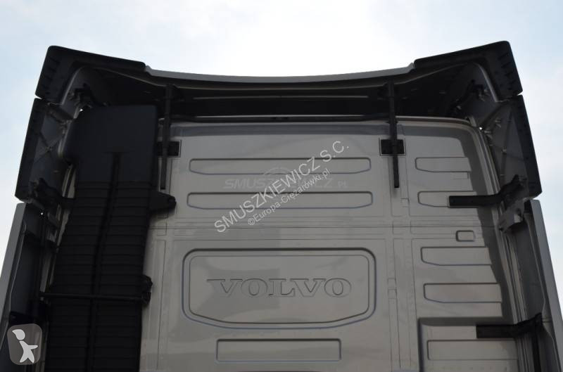 جرار Volvo