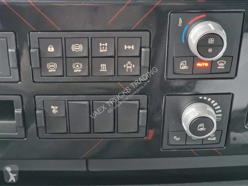 جرار Renault T HIGH 480 4x2 - Lowdeck - Lifting...